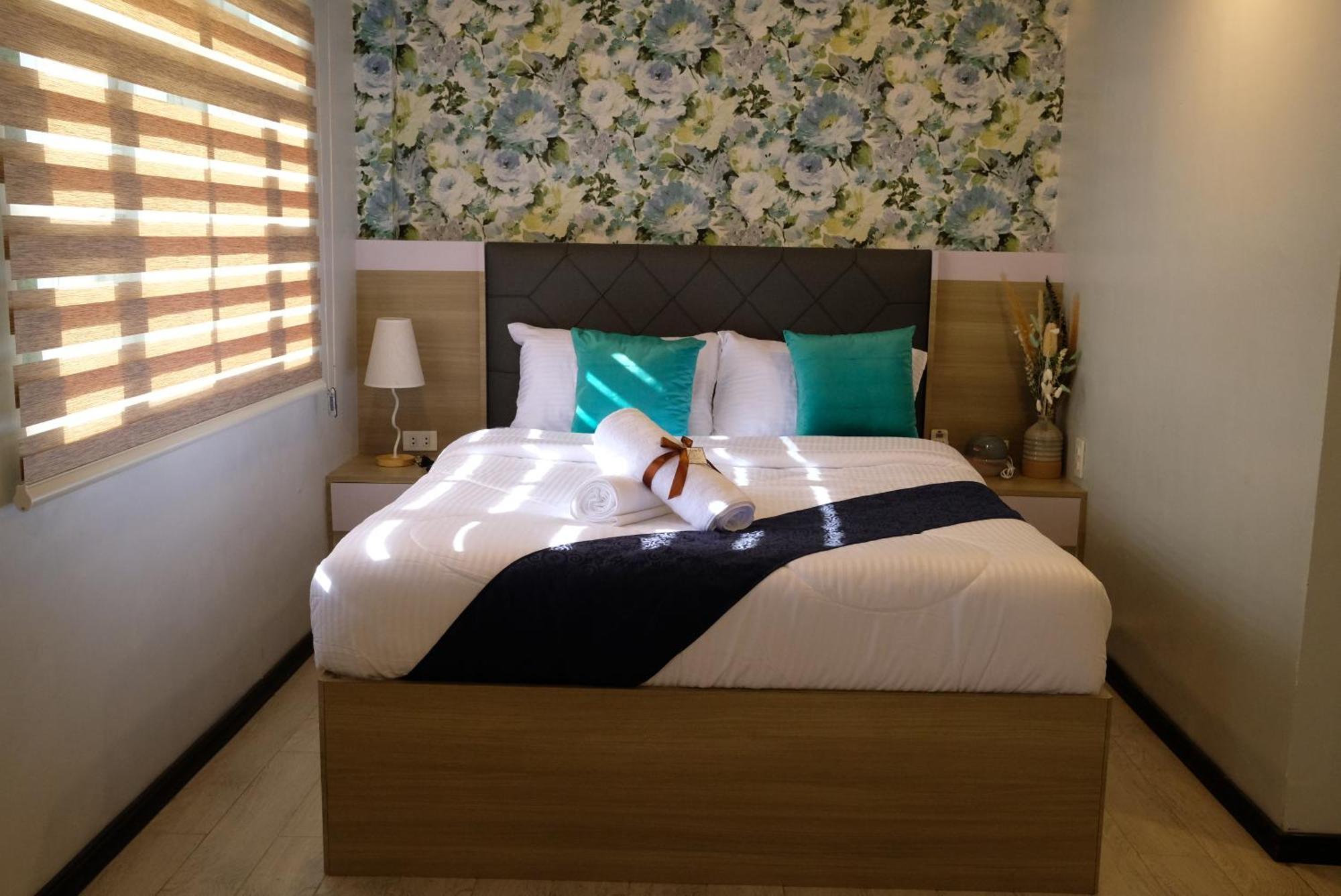 Vieda Hotel Катиклан Экстерьер фото